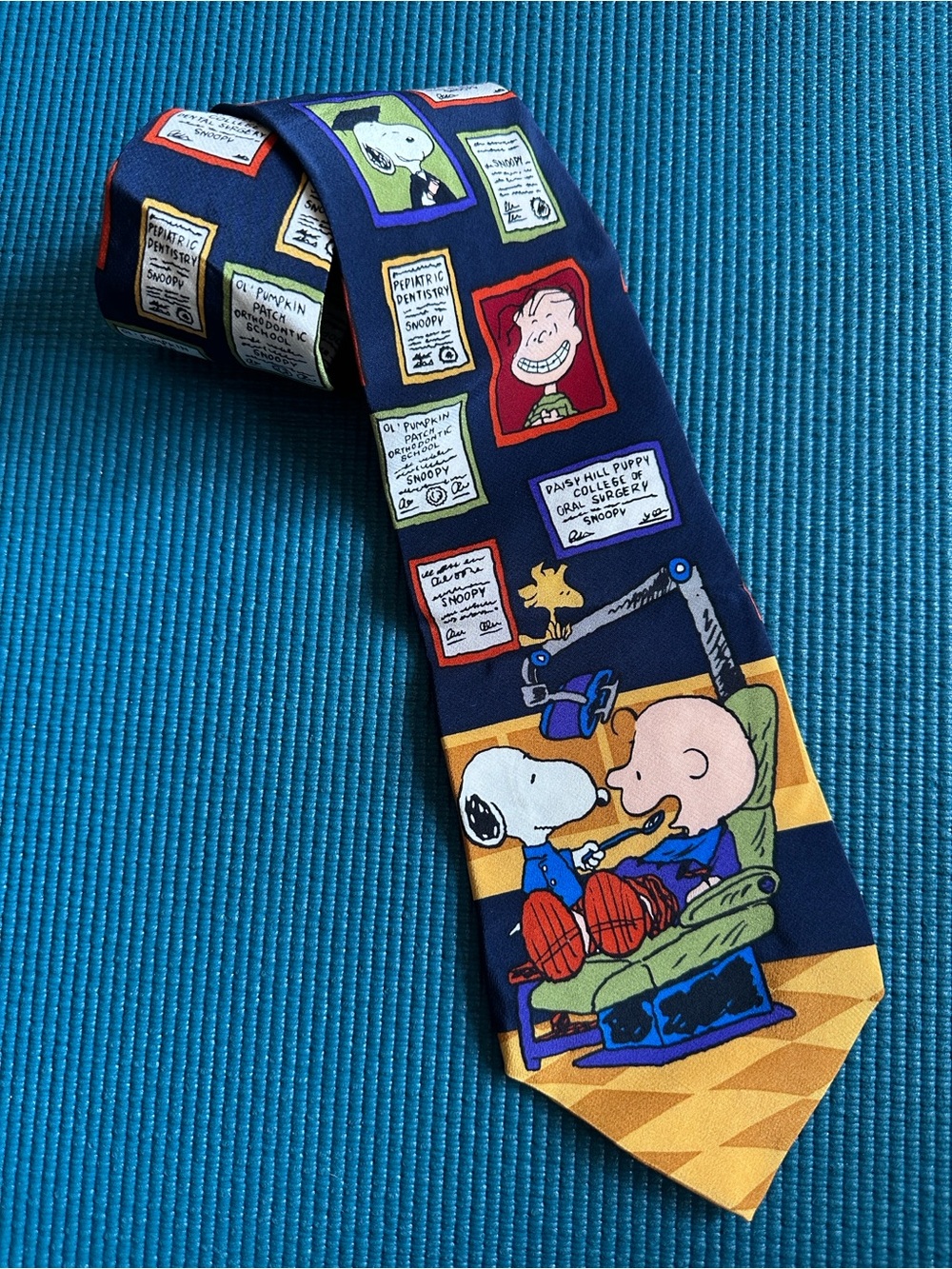 Snoopy Charlie Brown Peanuts Pediatric Oral Surgery Dentist Silk Tie